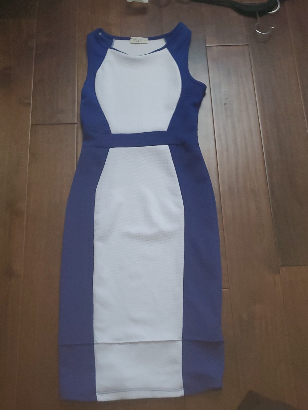 love J Blue and White Colorblock Midi Sheath Dress Size Small